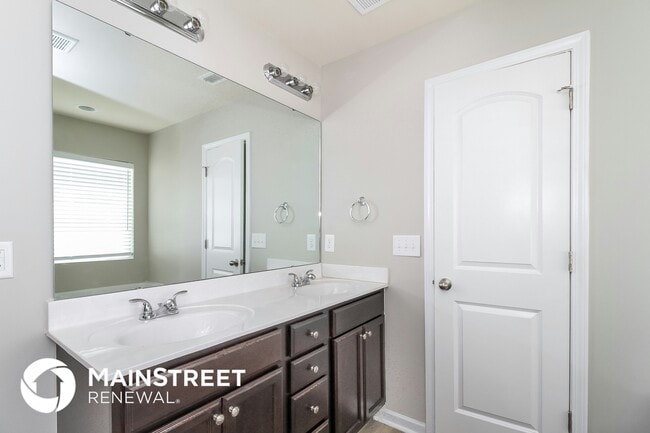 Building Photo - 173 Konnoak Village Cir