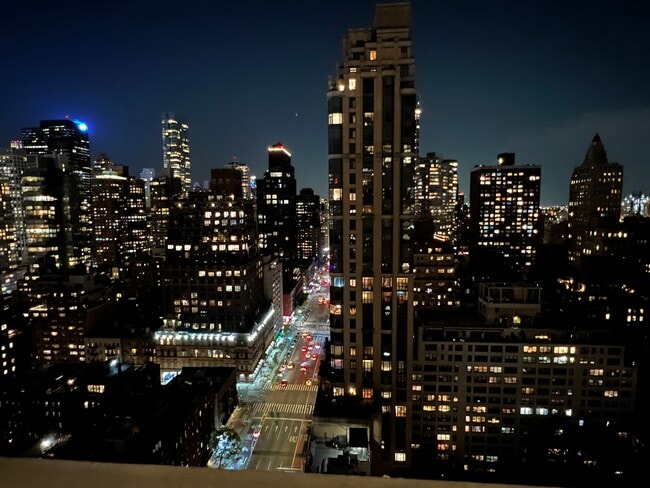 Building Photo - 1122 Colorado St