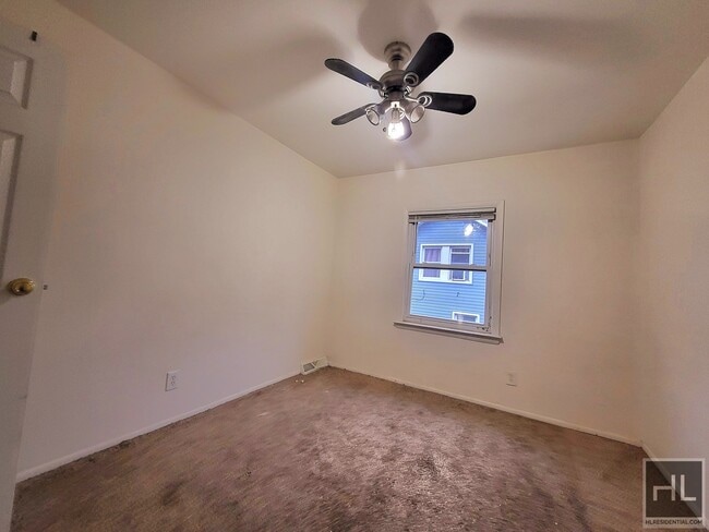 Building Photo - GOTHIC DRIVE