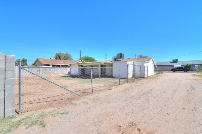 Building Photo - 1341 N Crane St