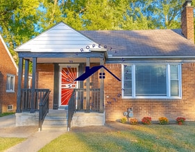 Building Photo - 19934 Strathmoor St