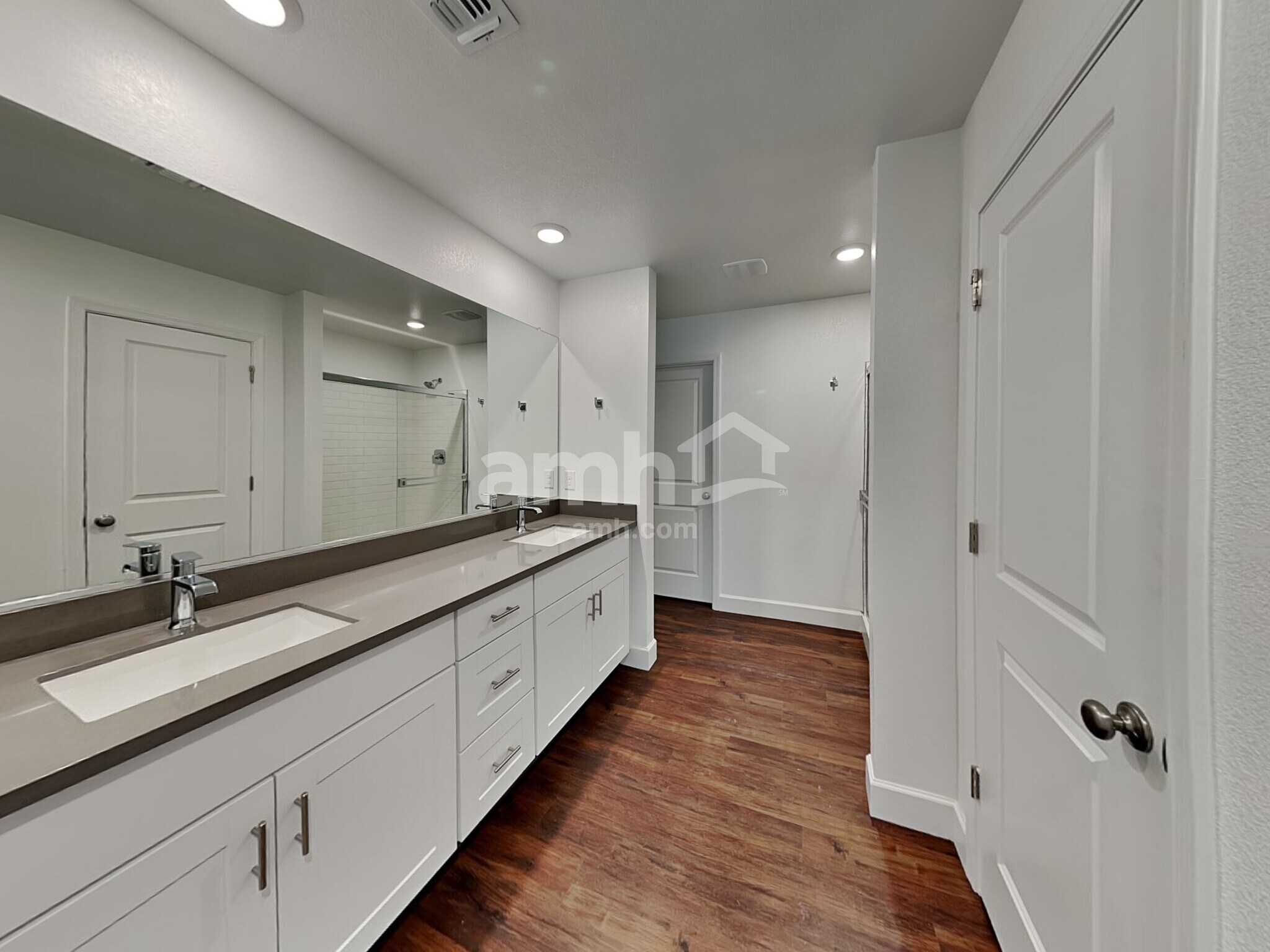 Building Photo - 17130 Puget Ave