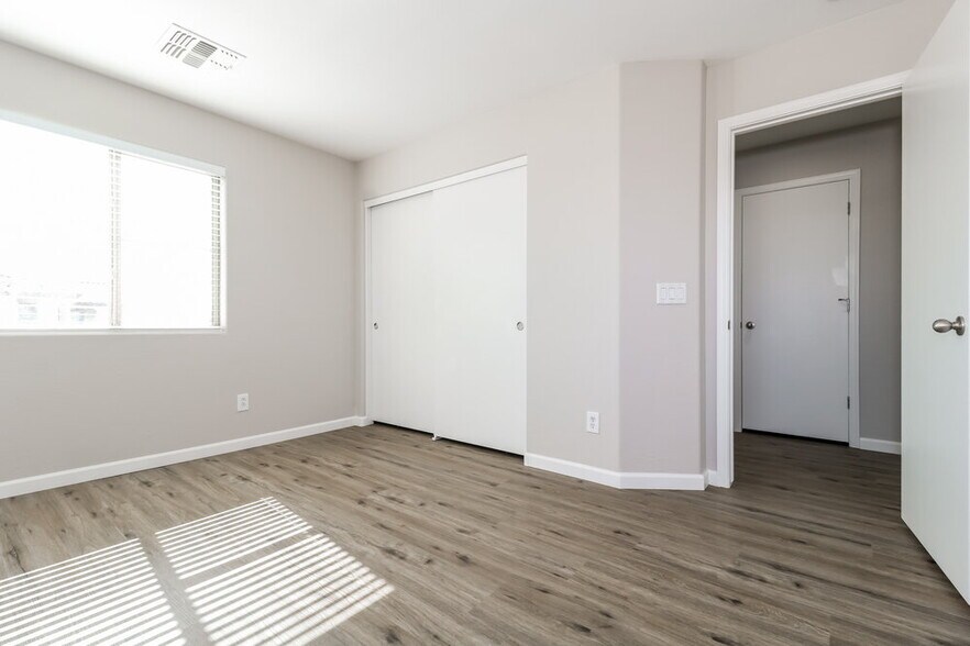 Building Photo - 9090 S 258th Ln