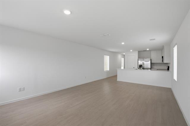 Building Photo - 6307 Sandpiper Ln