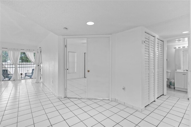 Building Photo - 12915 SW 88th Terrace