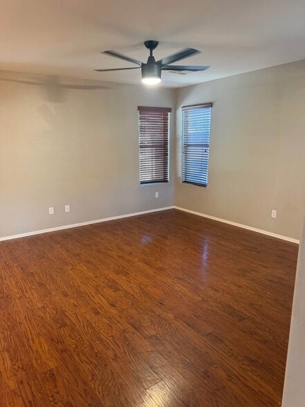 Building Photo - 43810 W Lindgren Dr