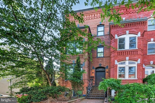 Building Photo - 1620 15th St NW