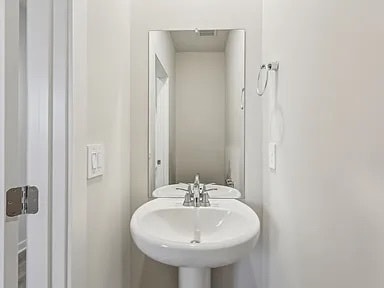 Building Photo - 4232 Skyridge Dr