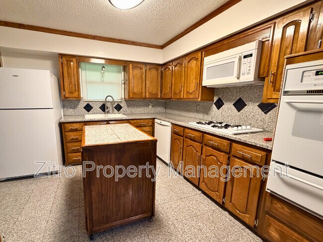 Building Photo - 1226 Linkwood Ln
