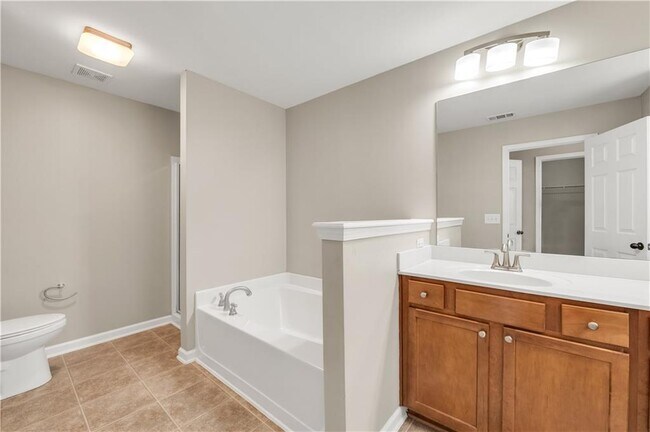 Building Photo - 501 Grove Field Ct NW