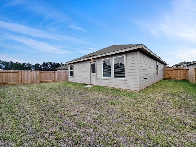 Building Photo - 1619 Winwood Dr