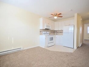 Building Photo - 210 Balcom Ave