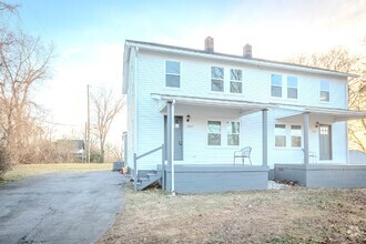 Building Photo - Renovated 3 bed 1 bath in Old Hickory Vill...