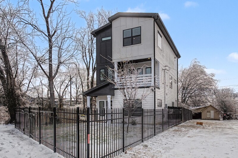 Building Photo - 115 Green St