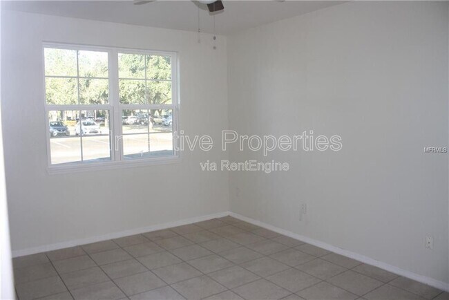 Building Photo - 3281 Soho St