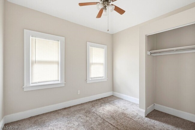 Building Photo - 3423 Beechwood Ave