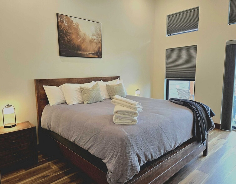 Building Photo - 37 S Rodney St