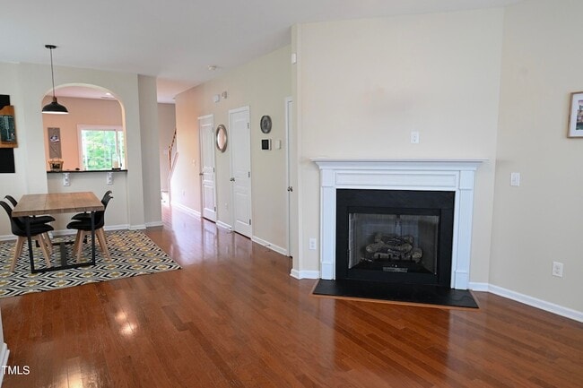 Building Photo - 700 Cupola Dr