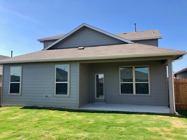 Building Photo - New Braunfels 4 bedroom