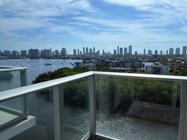 Building Photo - 16385 Biscayne Blvd
