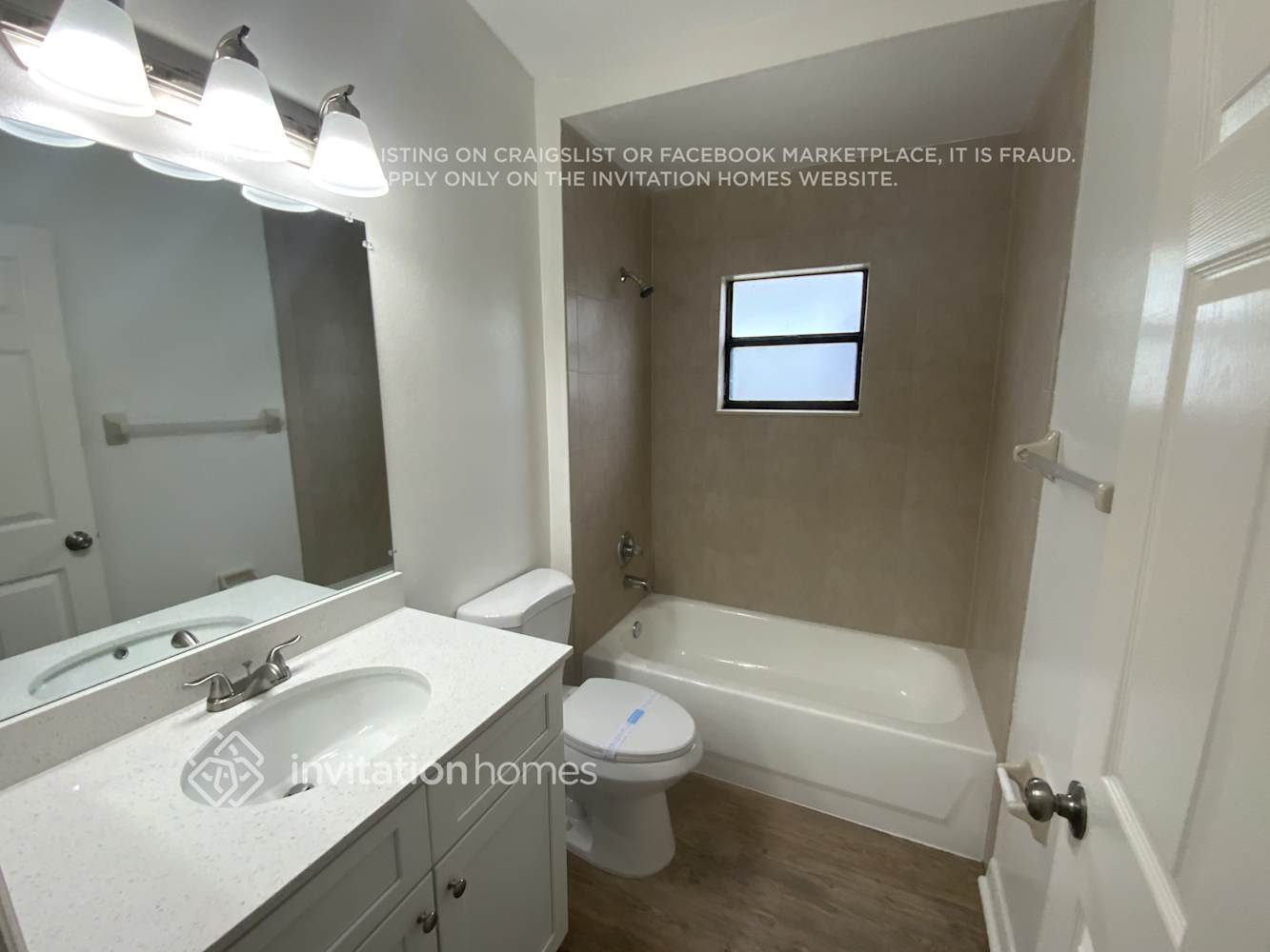 Building Photo - 2700 Port Ct