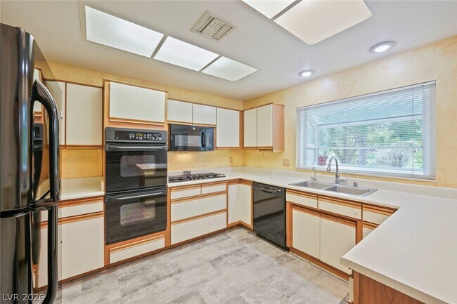 Building Photo - 3009 Linkview Dr