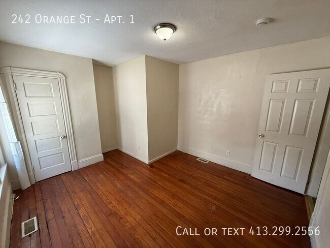 Building Photo - 242 Orange St