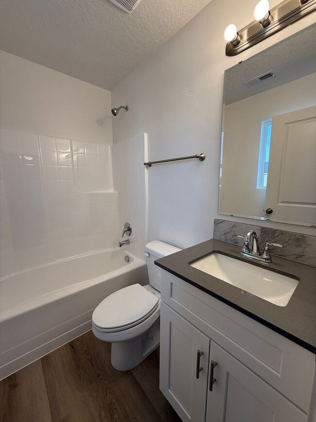 Building Photo - 5697 E Surfers Pt Ln