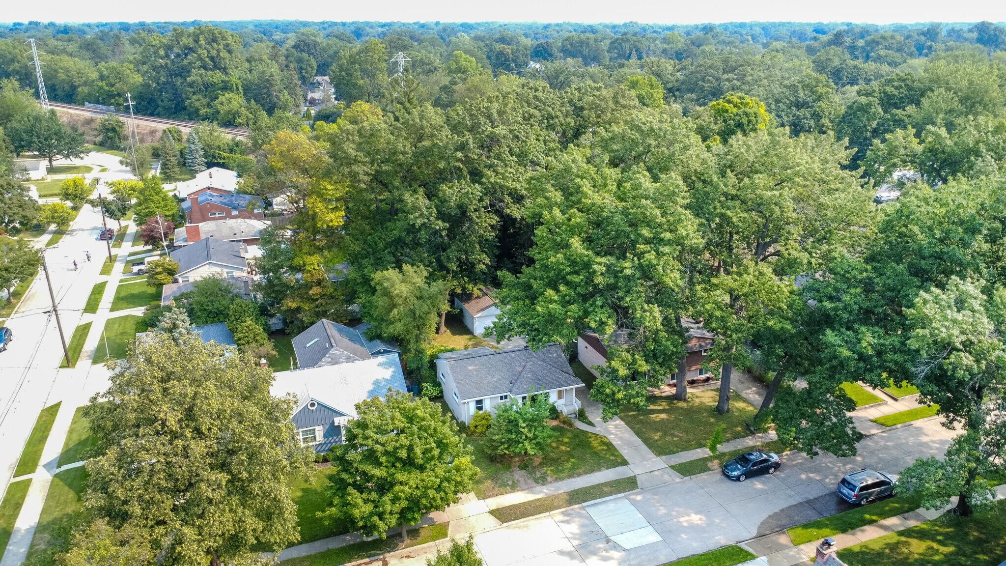 Building Photo - 1016 Lawndale Dr
