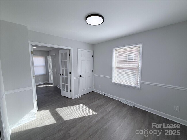 Building Photo - 6207 Eagle Peak Dr