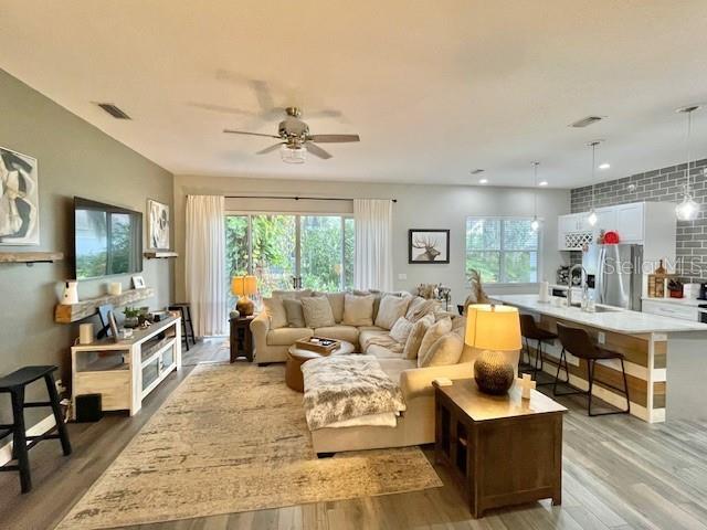 Building Photo - 226 River Village Dr