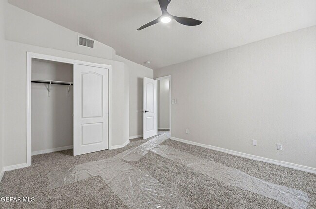 Building Photo - 3121 Tierra Paola Ln