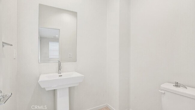 Building Photo - 137 Mirth