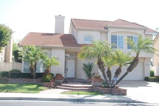 Building Photo - 16236 Peppertree Ln