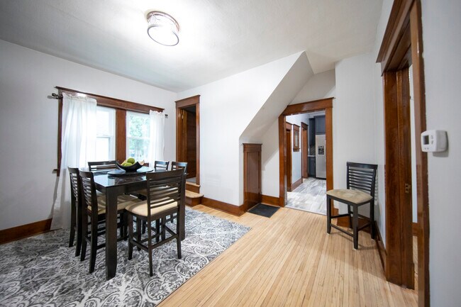 Building Photo - 749 New Hampshire St