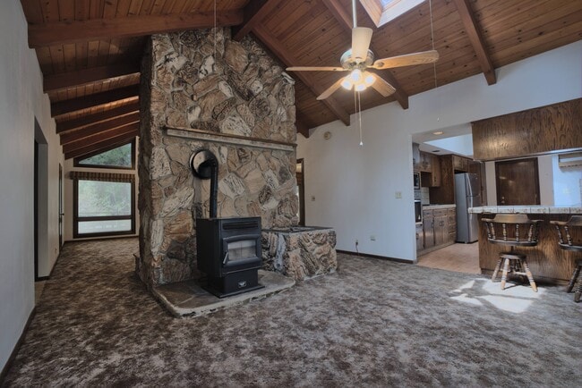 Building Photo - 6167 Showdown Cir