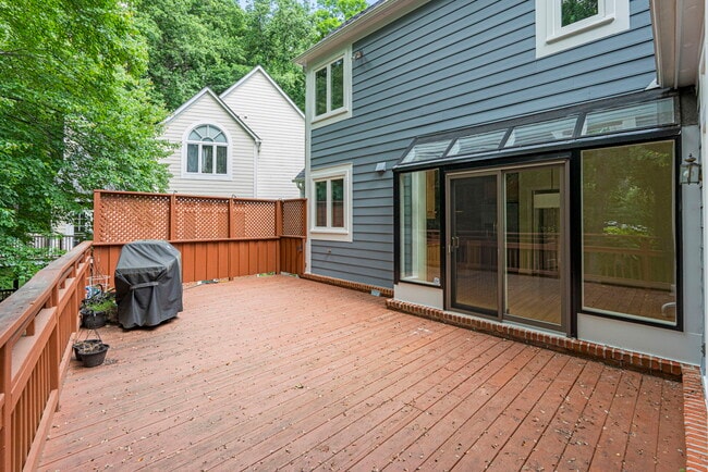 Building Photo - 7926 Long Ridge Ct