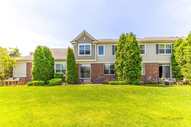 Building Photo - 2659 Dunraven Ave