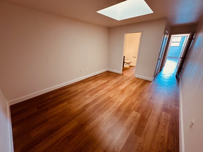 Building Photo - The Foundry