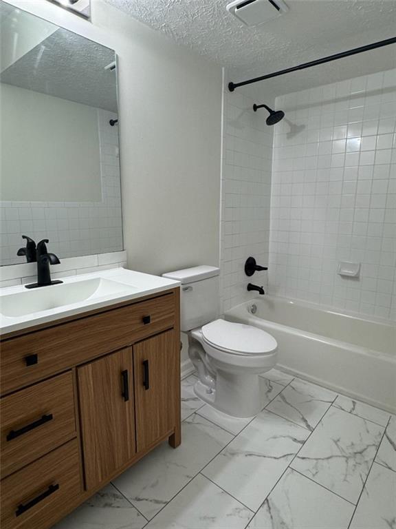 Building Photo - 3091 Colonial Way