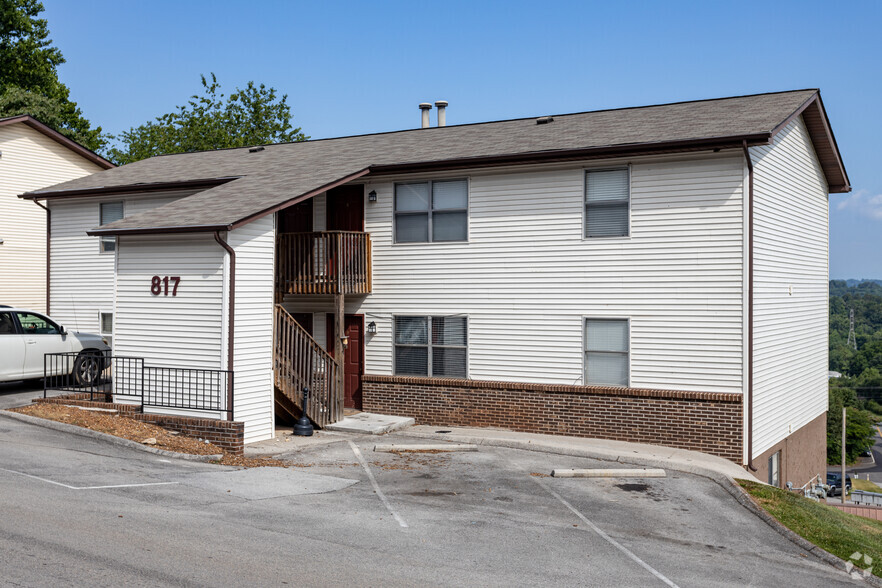 Building Photo - Johnathan's Ridge Apartments