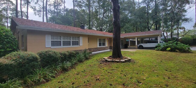 Building Photo - 3805 NW 50th St