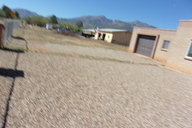 Building Photo - Great views on one acre.