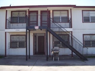 Primary Photo - 1044 Morningside Rd