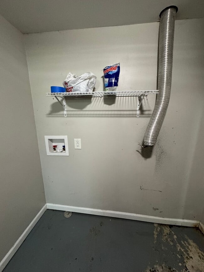 Building Photo - 3 Bedroom 2 Bath house in Bettendorf