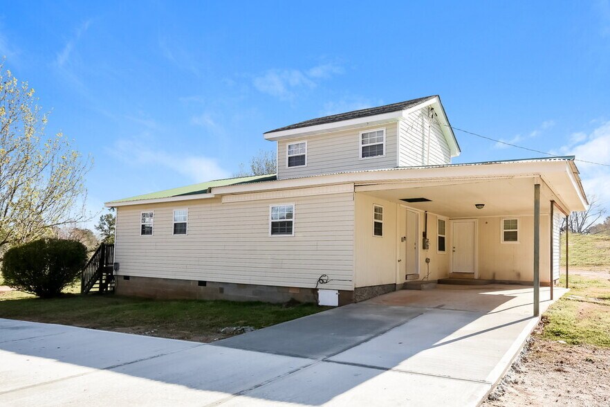 Building Photo - 1146 Little Vine Church Rd