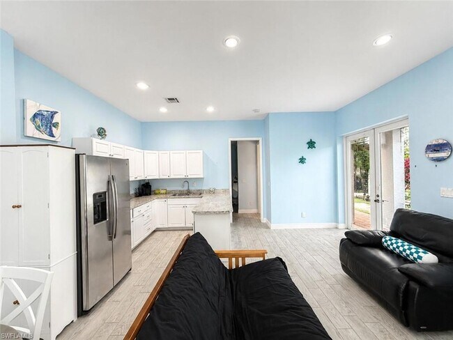 Building Photo - 10919 Parnu St