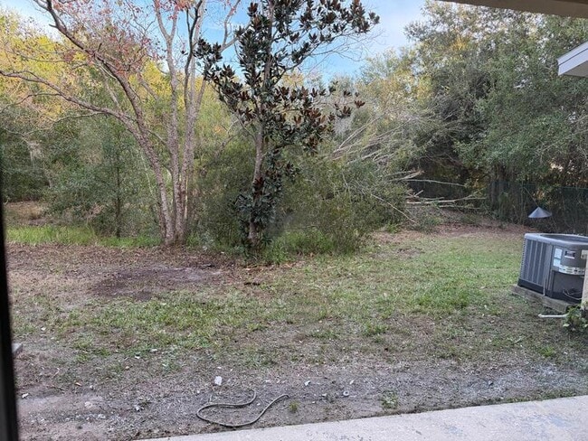 Building Photo - 9832 Carlsdale Dr