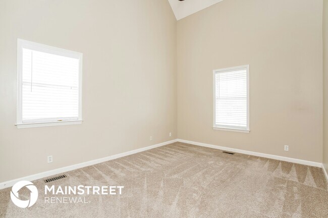 Building Photo - 3508 Lake Towne Dr