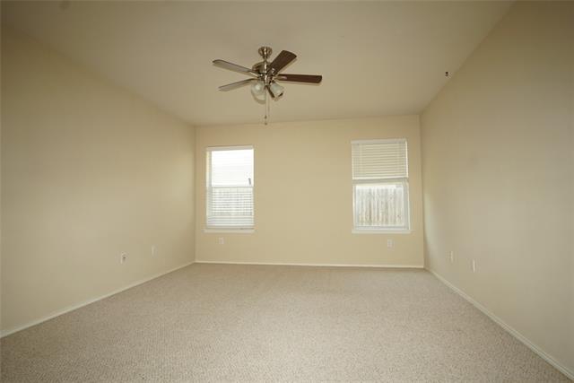 Building Photo - 1614 Loveland Dr